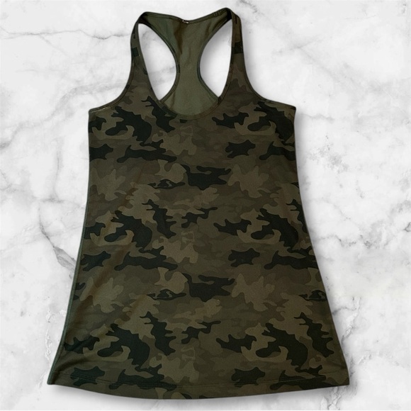 Lululemonon Athletica Swiftly Tech Racerback Camo tank sz 6, 009 - Picture 1 of 2